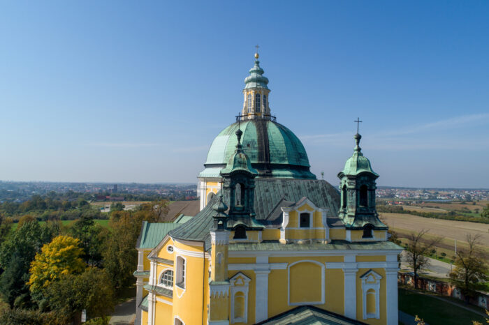 Bazylika i klasztor Sanktuarium Matki Bożej Róży Duchownej w Gostyniu